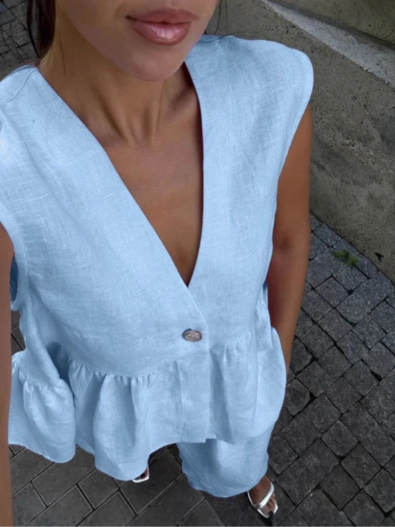 Conjunto de Dos Piezas Lila con Cuello en V y Volantes