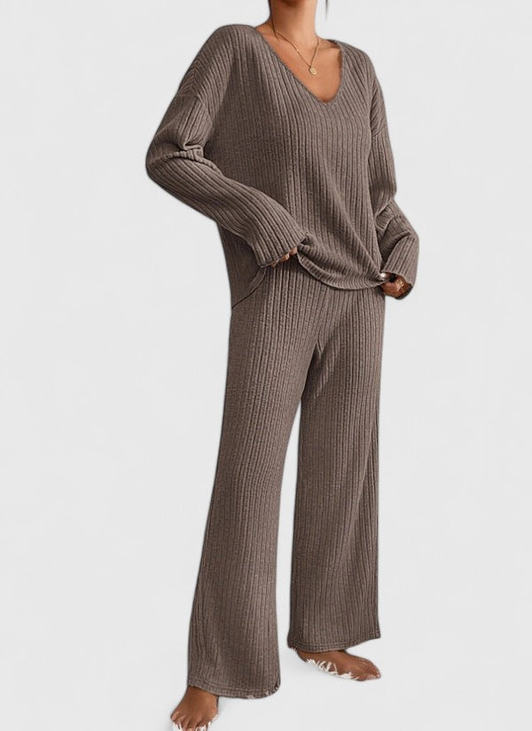 Angeline™ Conjunto Cómodo | Suéter de Cuello en V y Pantalones de Pana Ancha