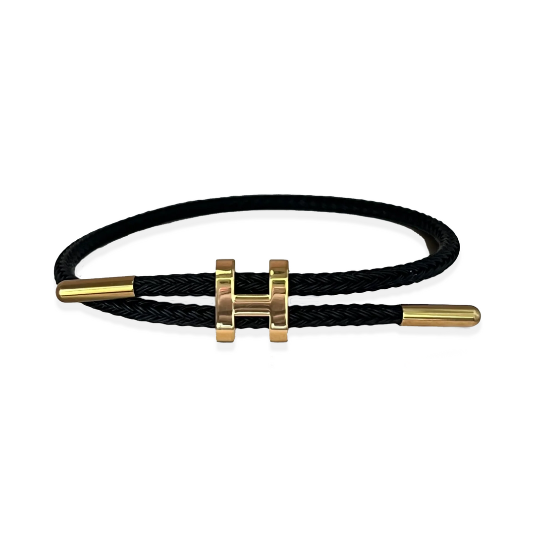"Pulsera Hailey" (The title is already in Spanish and does not require translation.)