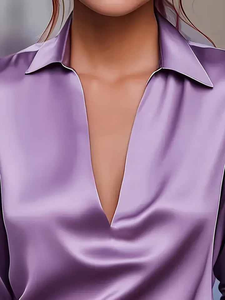 Eva™ | Blusa de satén premium con escote en V