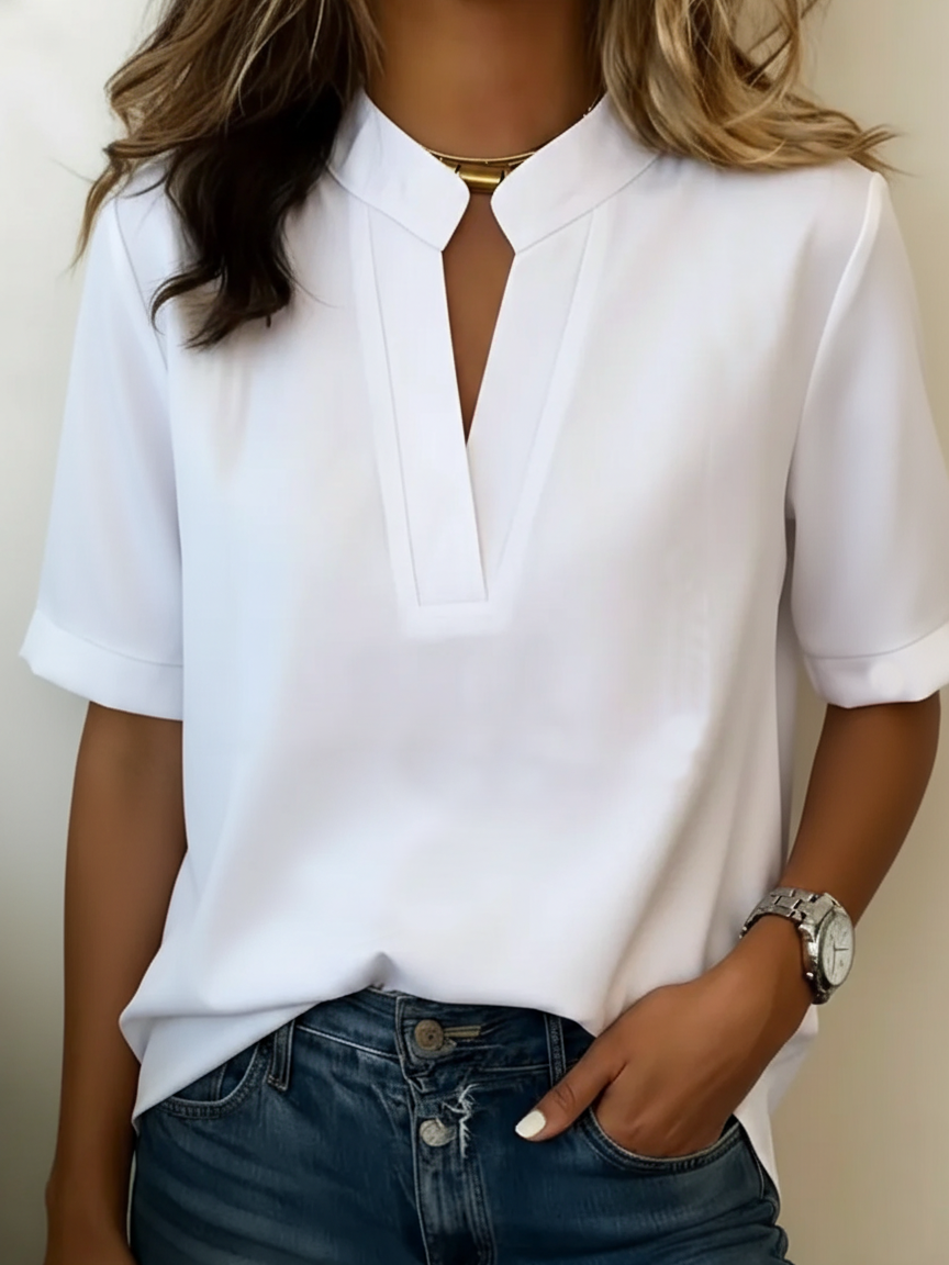María — Blusa elegante con cuello sofisticado