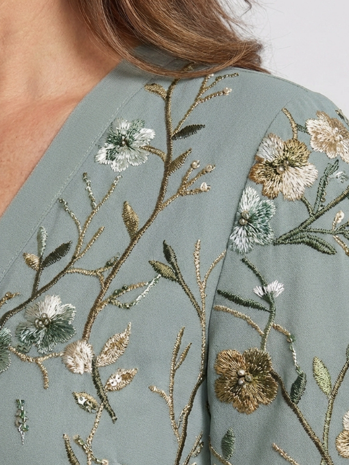 Ellis & Johnson™ | Vestido Maxi de Manga Corta con Escote en V Floral