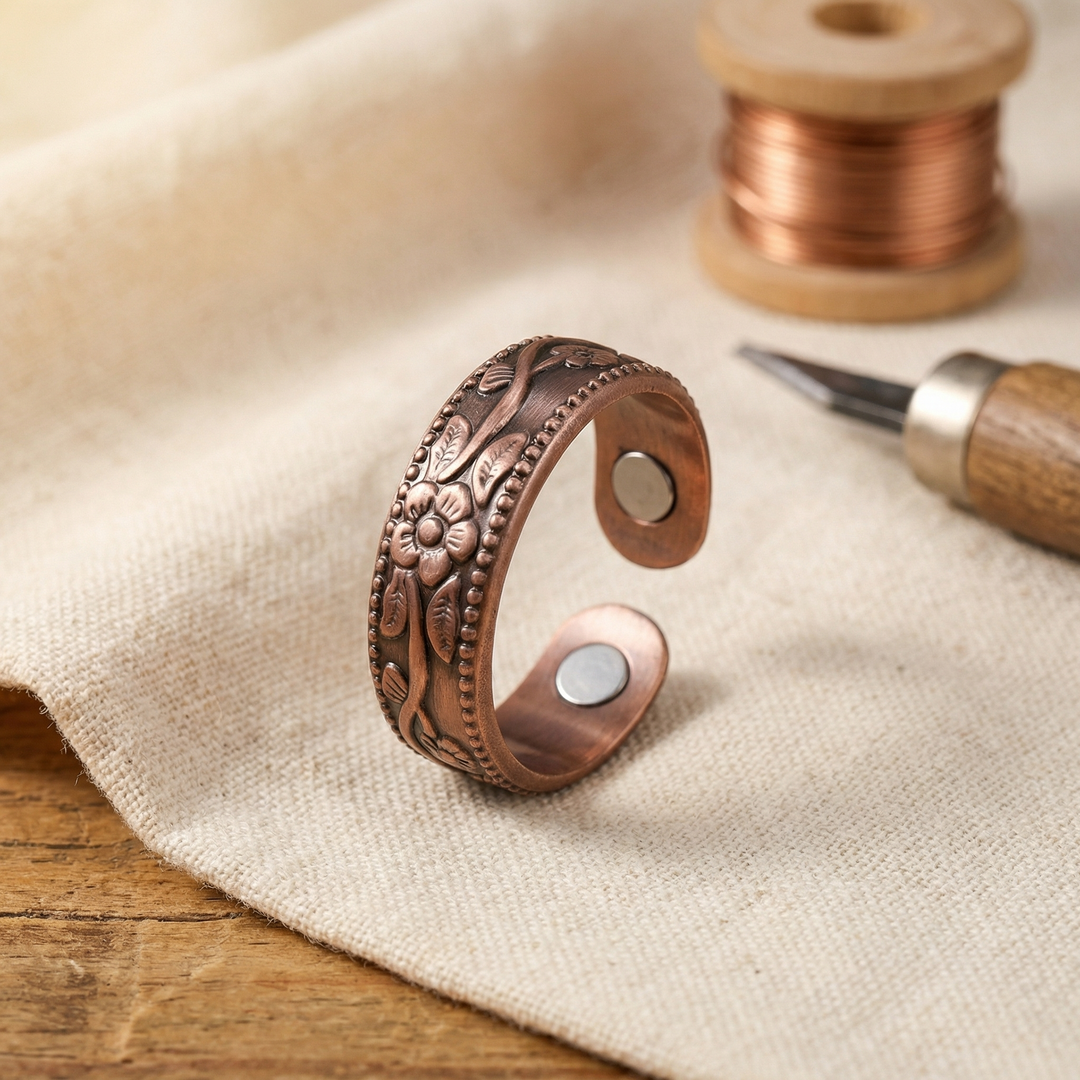 Anillo de Cobre con Pétalos de Vera
