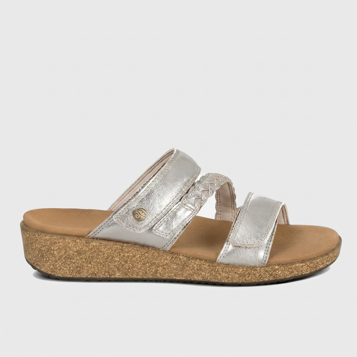 Carrie – Elegancia fresca en un azul estiloso