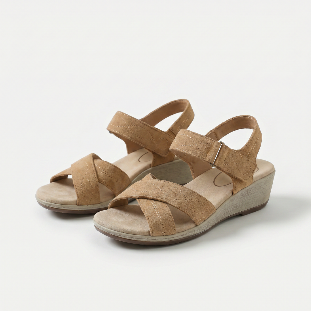 Holly – Elegancia cálida en suave topo