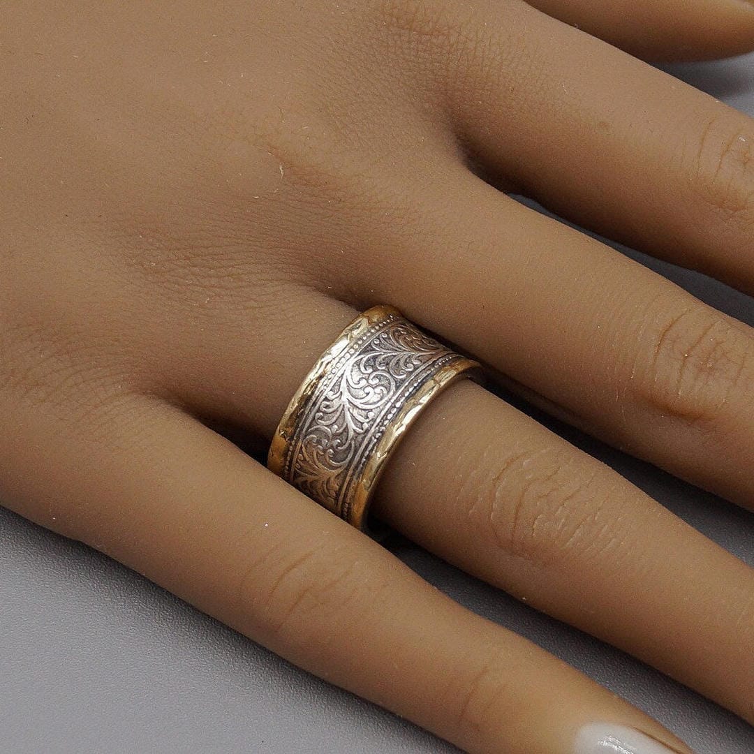 Anillo Elegante Vintage de Oro y Plata