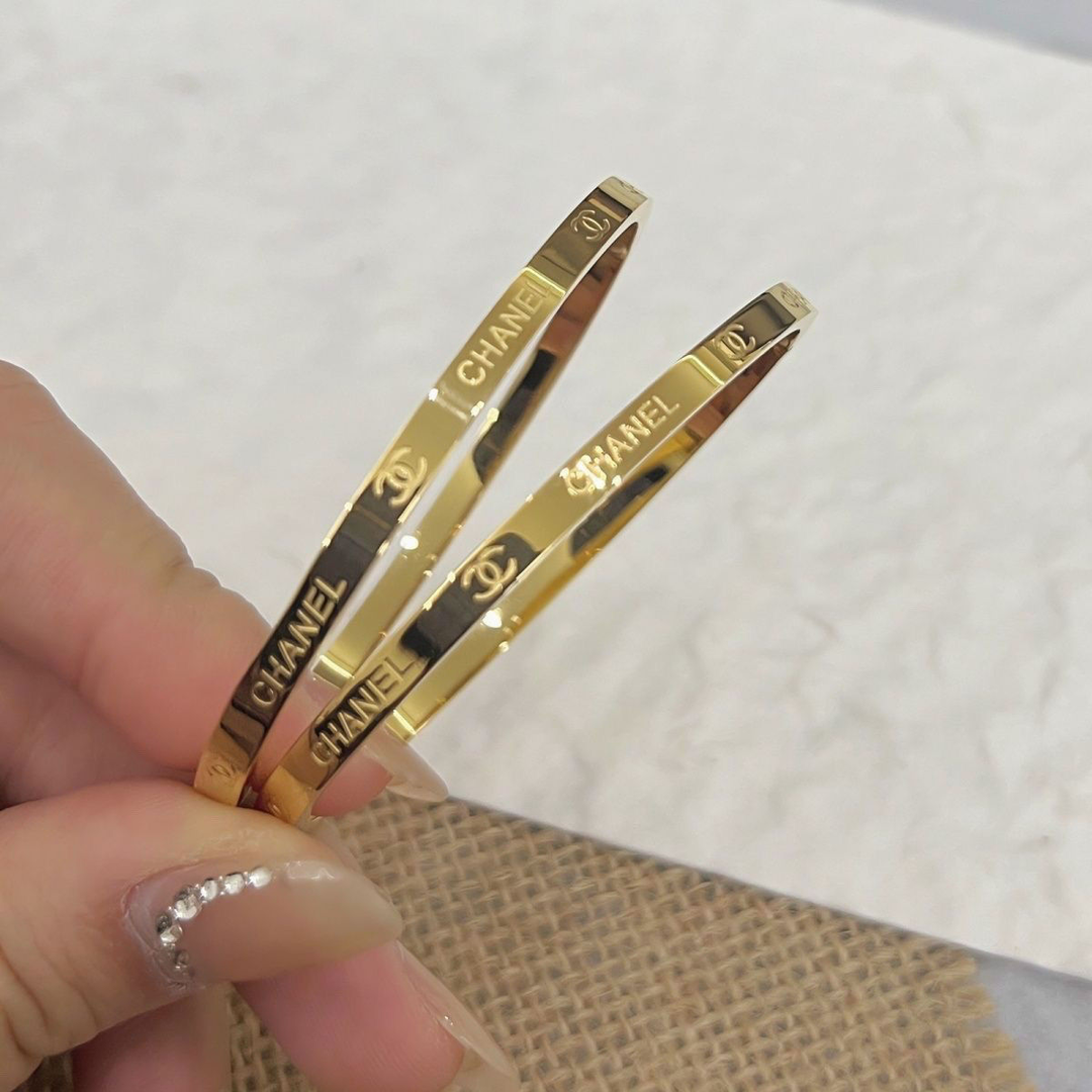 Brazalete de Oro Parisiense
