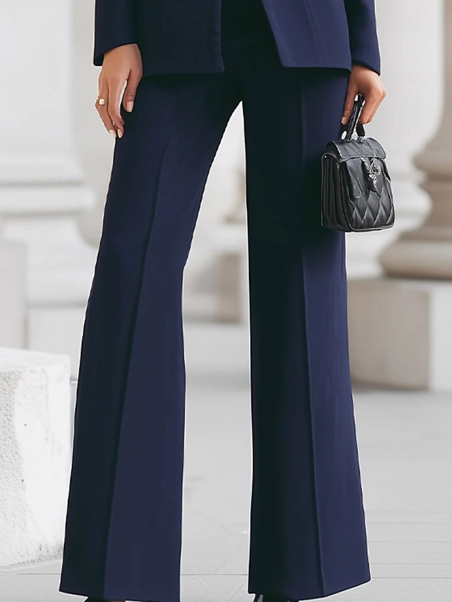 Edurne | Traje de Pantalón Elegante de Textura Suave