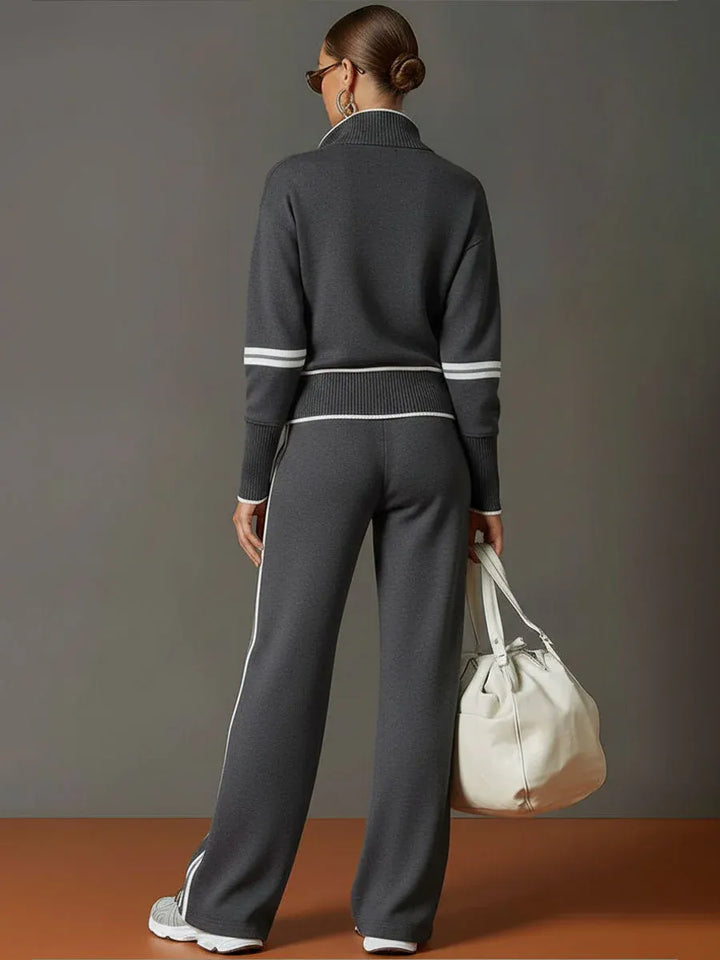 María | Blusa y pantalón de pierna ancha