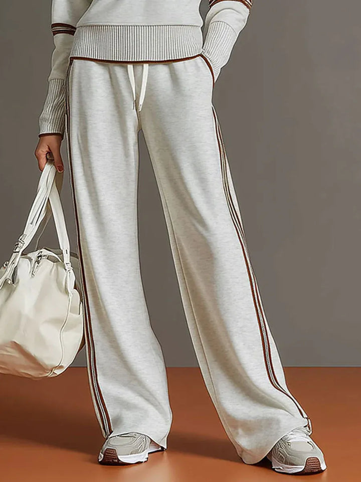 María | Blusa y pantalón de pierna ancha