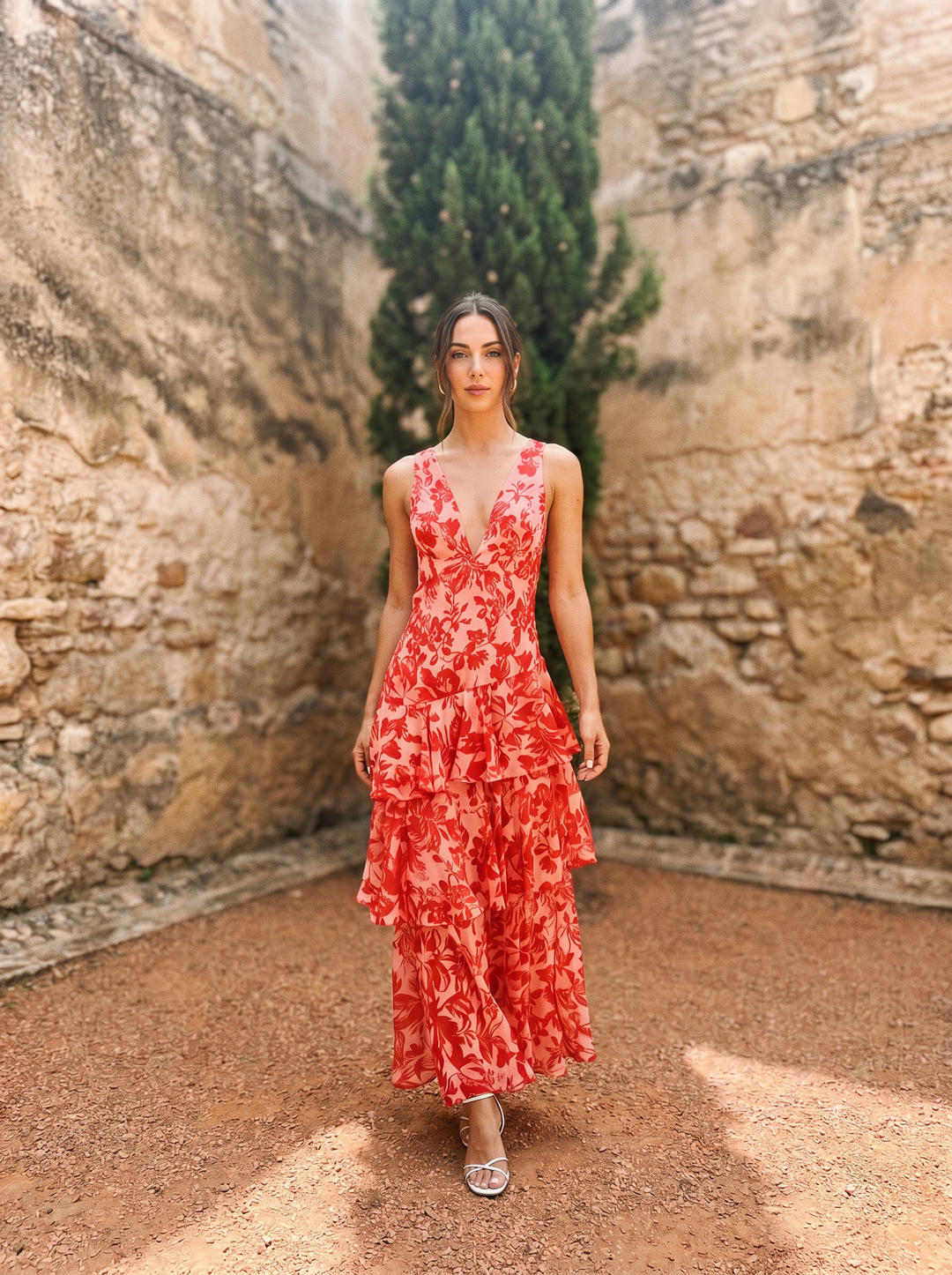 Vestido de Flores con Escote Profundo