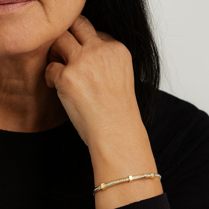 Pulsera Brillante de Oro
