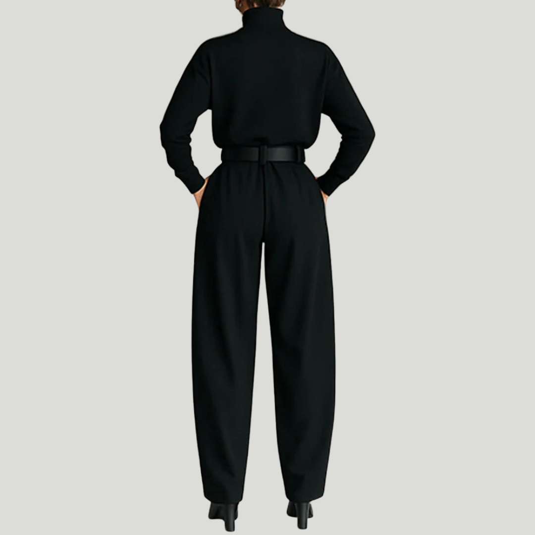 "Julia | Conjunto de cuello alto y pantalón recto" (The title is already in Spanish and does not require translation.)