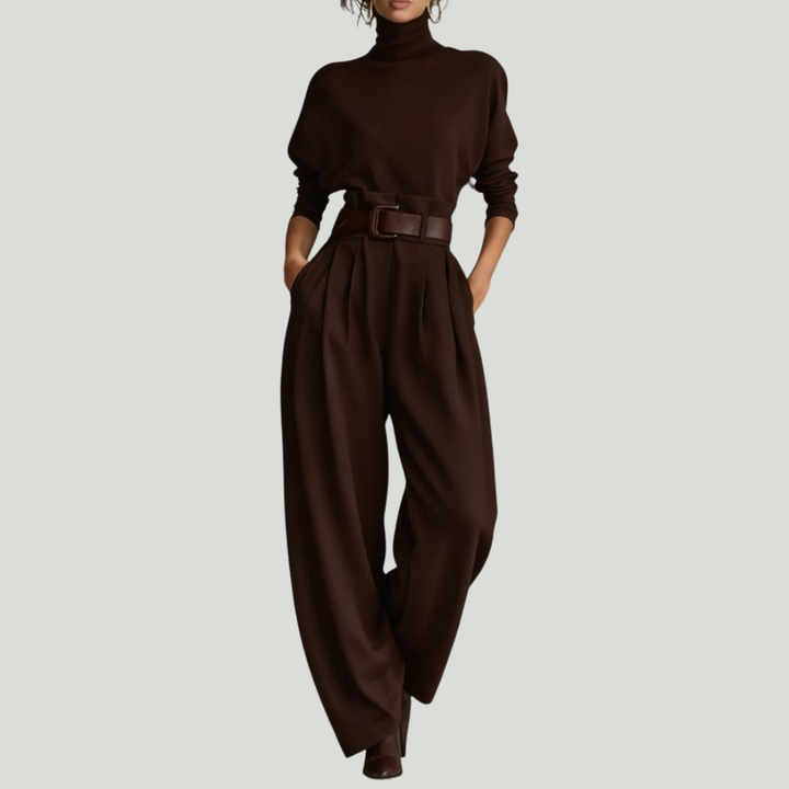 "Julia | Conjunto de cuello alto y pantalón recto" (The title is already in Spanish and does not require translation.)