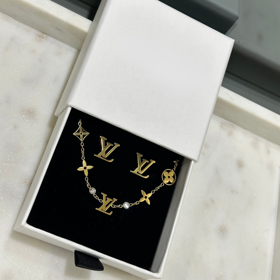 EXCLUSIVO | Conjunto Lottie Dorado