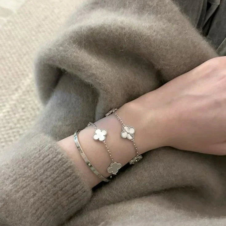 CLOVER | Pulsera Blanca