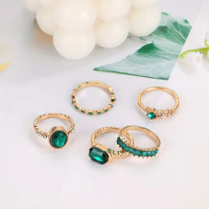 Conjunto de Anillos de Oro con Esmeraldas Exquisitas de Zarina